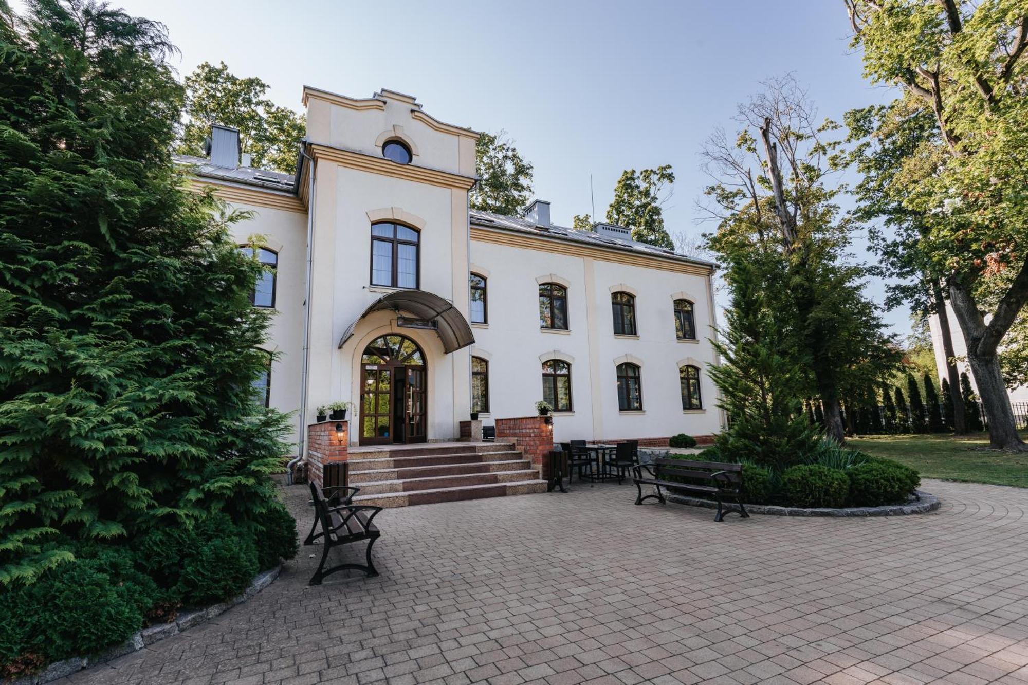 莫德林宫酒店 Nowy Dwór Mazowiecki 外观 照片